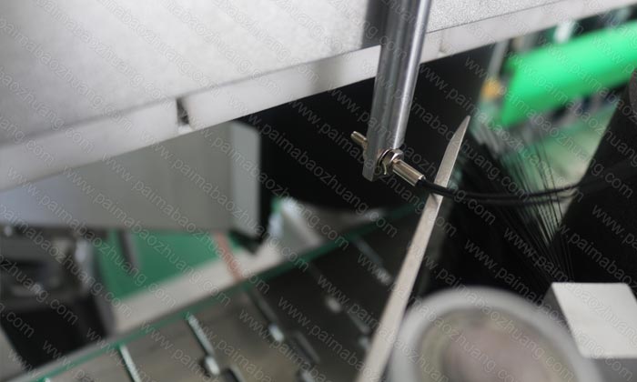 不干膠貼標機